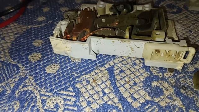 Автомат Сименс старого образца. Разборка. Причина неисправности. смотреть онлайн