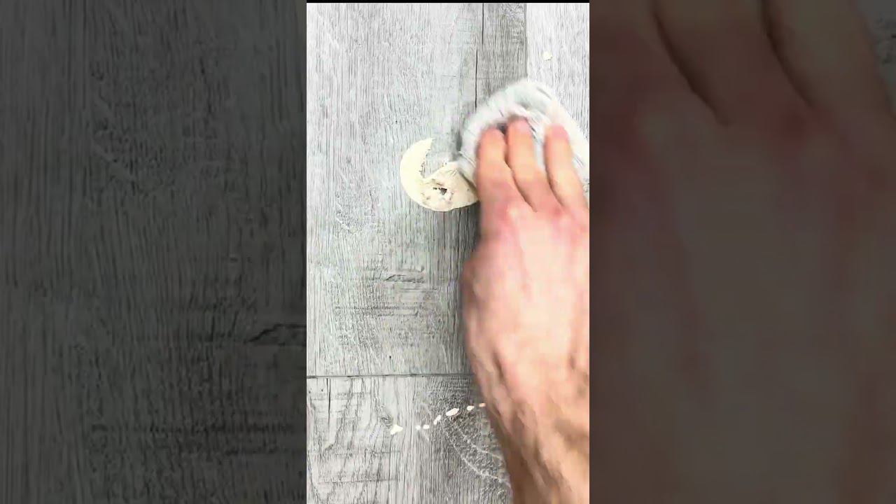 Лайфхак: как убрать пятна краски с кварц-винила, можно ли использовать растворитель? смотреть онлайн