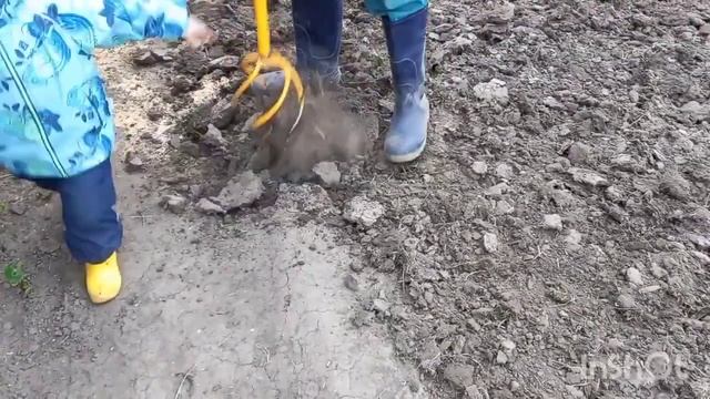 Купили заброшенную дачу часть 15.Приборка перед отъездом на работу. смотреть онлайн