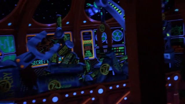 Buzz light year- Magic Kingdom (Disney World) 5/15/15 смотреть онлайн