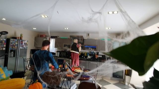 Дневник Мадам S у Kristina Nikadimus в Пёжаре Galina Berry в Бордо Bordeaux смотреть онлайн