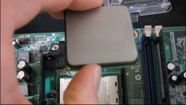 AMD AM2 AM2+ AM3 Athlon 64 Phenom II CPU Installation Tutorial Guide Walkthrough Linus Tech Tips