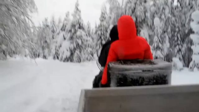 Снегоходом на Полюд и обратно смотреть онлайн