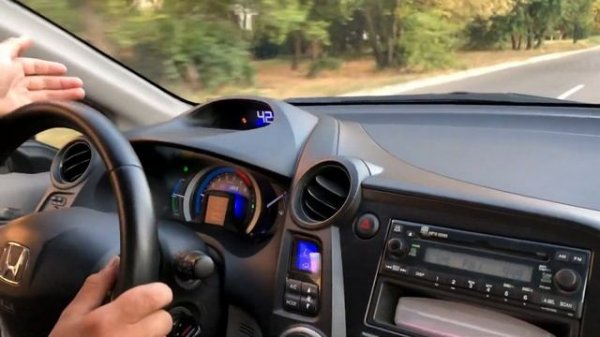 Honda Insight hybrid - обзор подтаксипойдет.