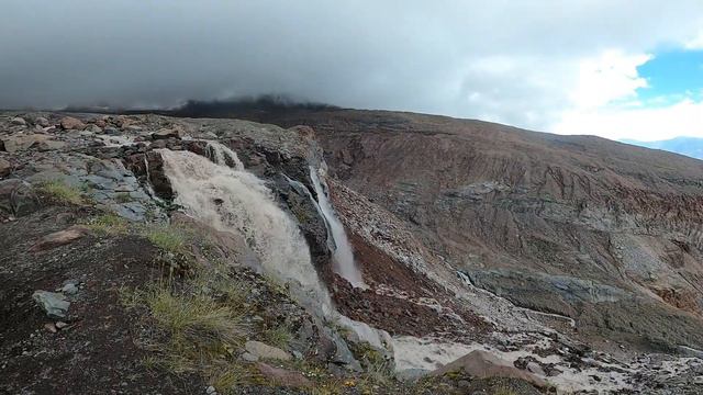 GoProWithSwift — Kazbek Climbing смотреть онлайн
