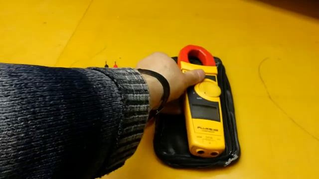 Обзор токоизмерительных клещей Fluke 333 смотреть онлайн