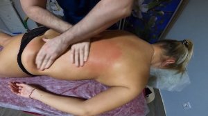 Антицеллюлитный массаж спины. Убираем объем за 7 минут