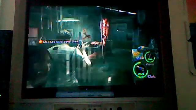 Resident Evil 5 How to get Infinate ammo/Costumes chap 1-1 Preview. смотреть онлайн