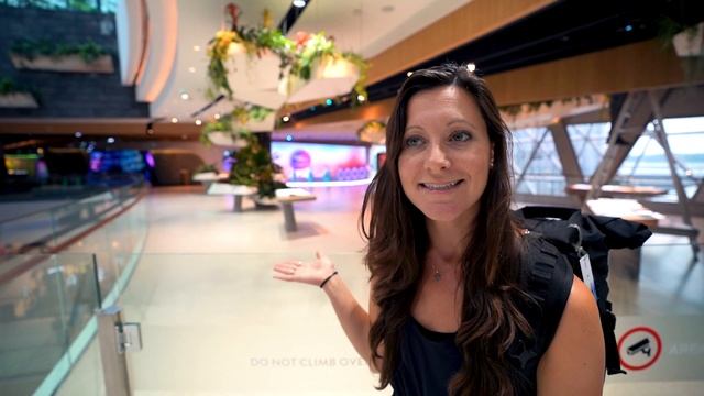 SINGAPORE'S CHANGI AIRPORT ($1.3 Billion Jewel) смотреть онлайн