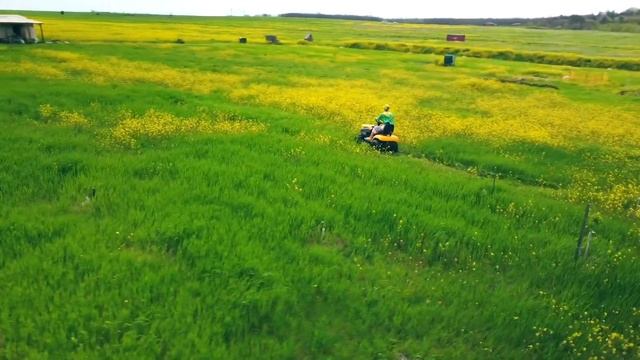 Садовый мини трактор STIGA | Съемка с коптера смотреть онлайн