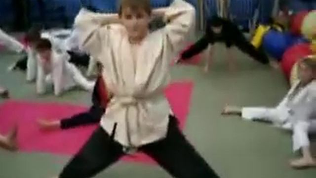 2007 Шпагат.AVI смотреть онлайн