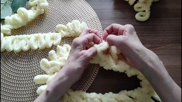 СНУД БЕЗ СПИЦ И КРЮЧКА ВСЕГО ЗА 30 МИНУТ!!! Красивый снуд из Alize Puffy смотреть онлайн