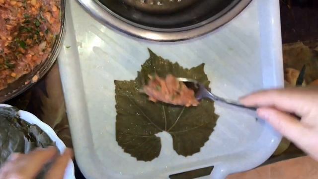 ДОЛМА БЕЗ РИСА С ЧЕЧЕВИЦЕЙ едим при похудении Yarpaq dolmasi смотреть онлайн