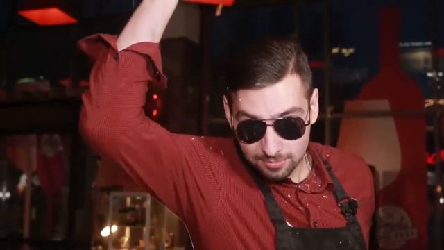 (портфолио) Рекламный ролик для кафе MakDuck, Москва смотреть онлайн