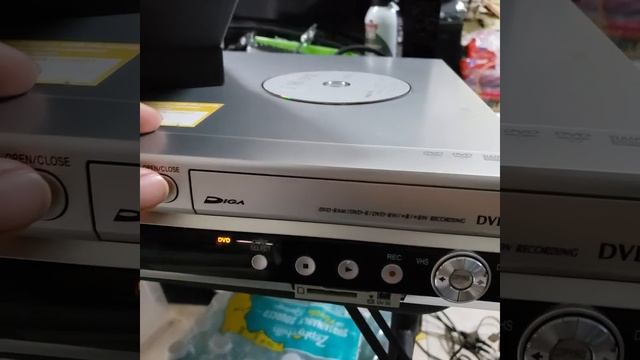 Panasonic DMR-ES45V смотреть онлайн