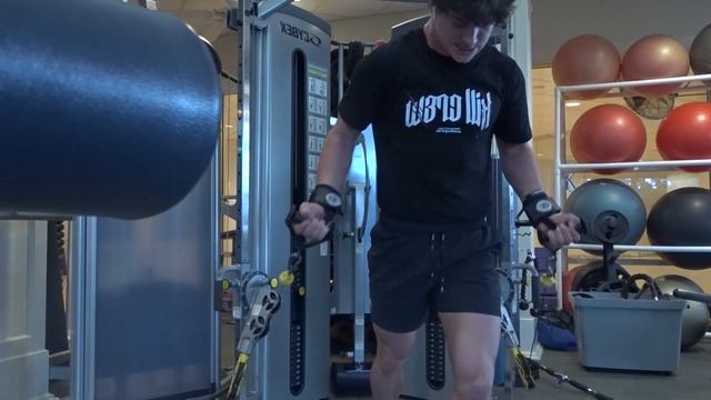 BACK AND BICEPS + MINI PODCAST SESH смотреть онлайн
