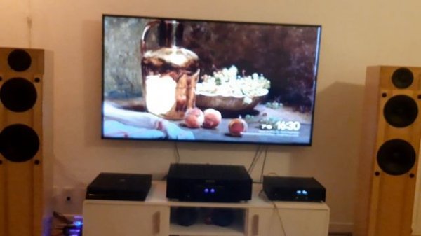 DSD512 (22,4 mhz sample-rate)  native playback