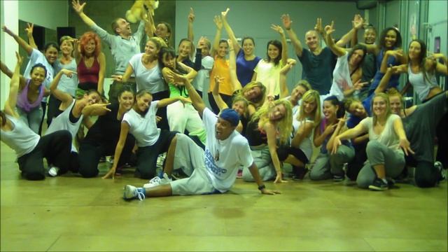 Reggaeton Dance et Dancehall paris by Stephane Maillot смотреть онлайн