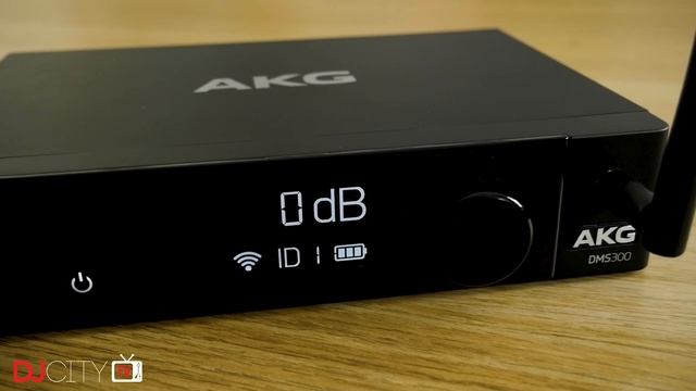 AKG DMS300 Wireless Microphone System Review | Tips and Tricks смотреть онлайн