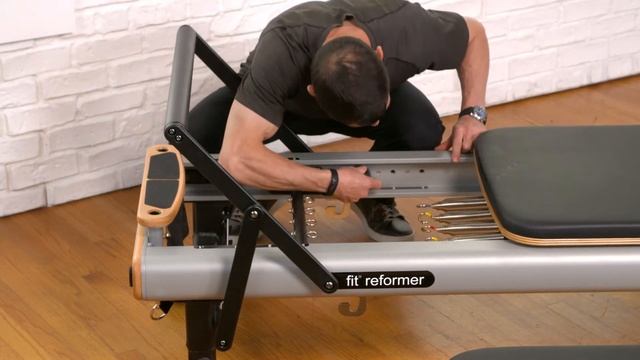 Stacking the fit™ Reformer by Peak Pilates® смотреть онлайн