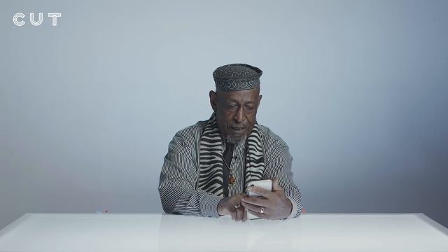My Dad Looks Through My Phone | Unlocked | Cut смотреть онлайн