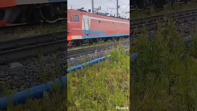 ЭП1 едет на ЮГ с пассажирским поездом [Москва-Мурманск](извините что нет звука) смотреть онлайн