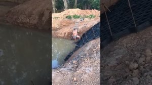 Укрепление берега своего пруда