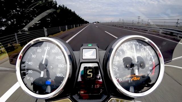 HONDA CB400 SUPER FOUR HYPER VTEC Revo смотреть онлайн