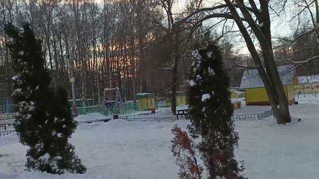 Зимний парк — сделано в Clipchamp (1)