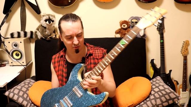 Danelectro Hodad: гитара из фанеры, звучки из губной помады... смотреть онлайн