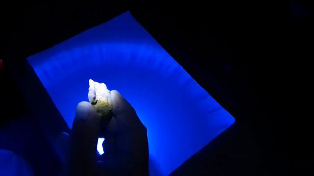 Ураниит - минерал, изменивший историю... смотреть онлайн