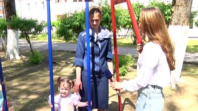 Детство за решеткой: как живут малыши в колониях? смотреть онлайн