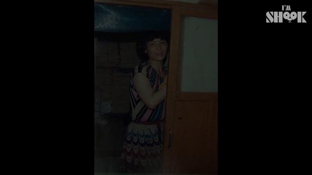 An Elderly Woman Sewing and Chopping Without Two Hands смотреть онлайн