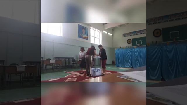 И это называется честный выбор.позор Казахстан смотреть онлайн