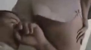 Как девушки на парней пукают