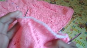 Платье спицами с круглой кокеткой с листьями на девочку часть4