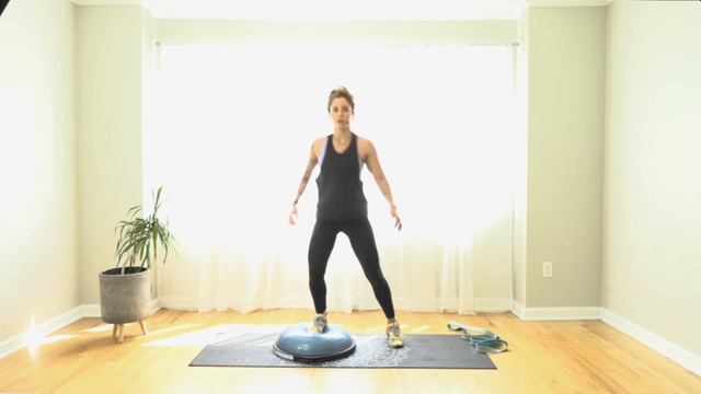 20 Minute Total Body BOSU® Workout | Candace puts the BOSU® Sport Balance Trainer to Work! смотреть онлайн