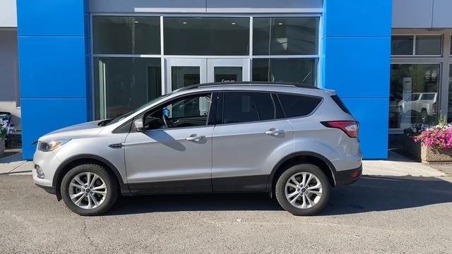 Silver 2018 Ford Escape SE SE Review - Wolfe Canmore смотреть онлайн
