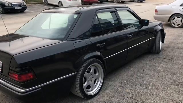 ЛЕГЕНДАРНЫЙ ВОЛЧЕК Mercedes W124 E500 ///AMG