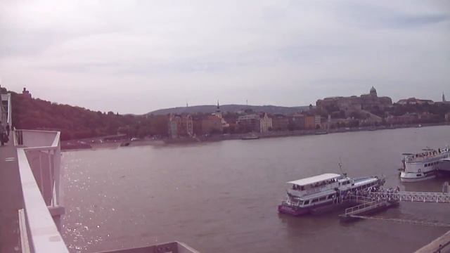 Будапешт. Трамвай на набережной Дуная. смотреть онлайн