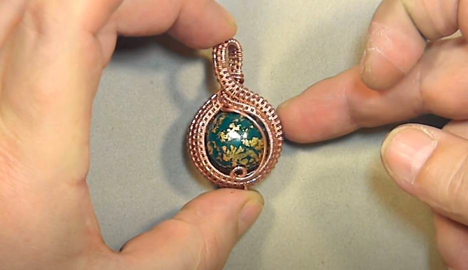 Мастер класс. Кулон из проволоки и бусины своими руками. Для начинающих. смотреть онлайн