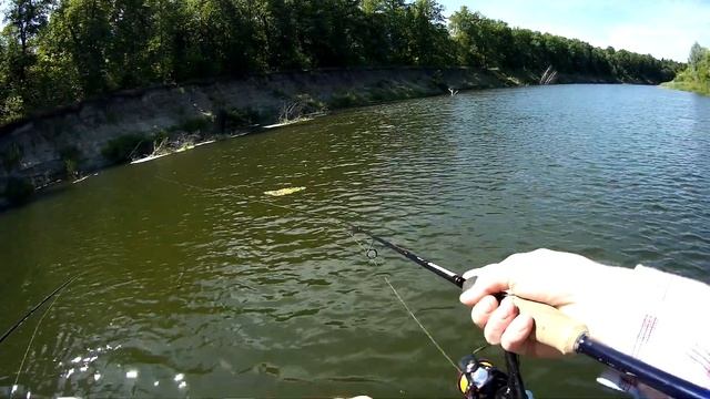 Река Хопер. Рыбалка на спиннинг. Голавль и щука. смотреть онлайн