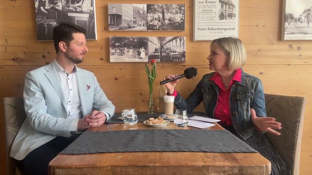 Auf einen Kaffee mit Elisabeth Engstler: Silver Living Geschäftsführer Ottokar Benesch смотреть онлайн