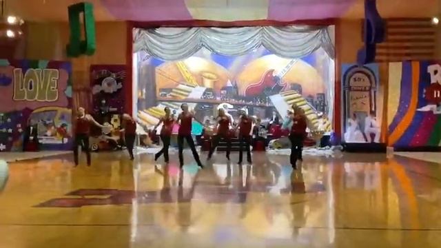 Rihanna Pom Mix Carnival Ball- Southern Sweethearts смотреть онлайн