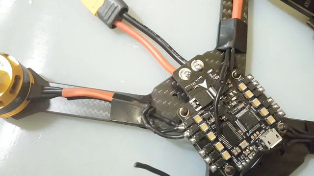 How to build a $150 FPV freestyle Drone 2017 // Hippo , Racerstar AIO , RS 2205 смотреть онлайн