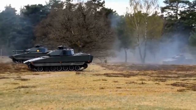 Украина стремится приобрести до 1000 БМП CV90 смотреть онлайн