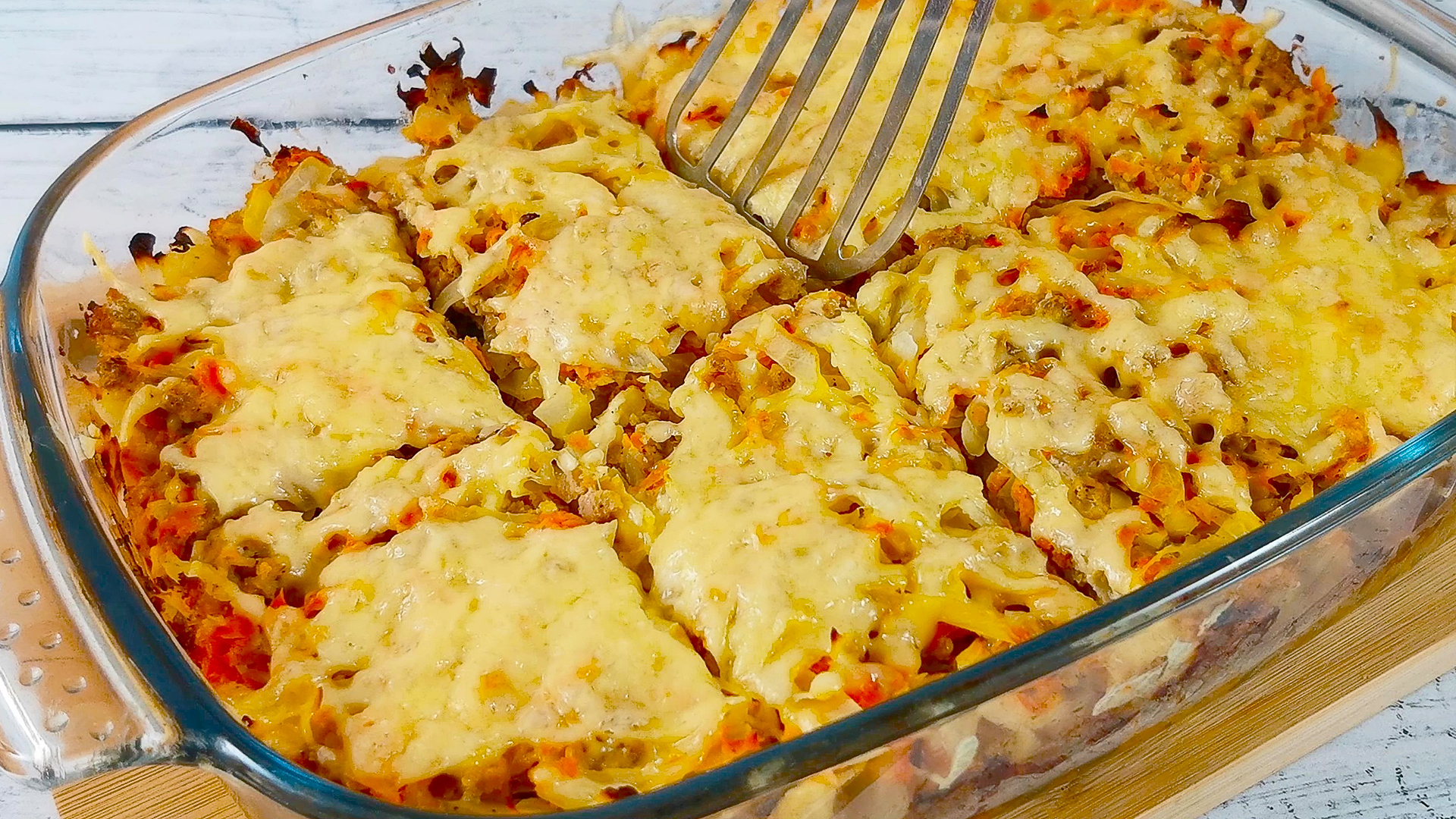 Без возни и жарки. Вкусный ужин из фарша и овощей смотреть онлайн