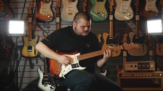 Fender Roasted Player 3 Tone Sunburst Strat | guitarguitar exclusive смотреть онлайн
