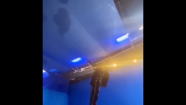 Scary moment Zinoleesky FALL DOWN while he was shooting his new music video ‘many things’ ?? смотреть онлайн