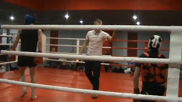 Бой №30 1 раунд смотреть онлайн